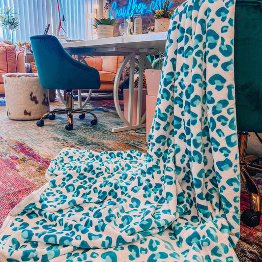 Nixie Oversized Throw Blanket