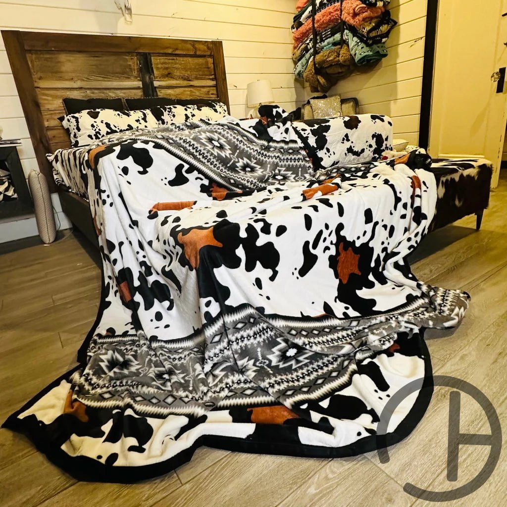 Carolina Cow Print Oversized Throw Blanket