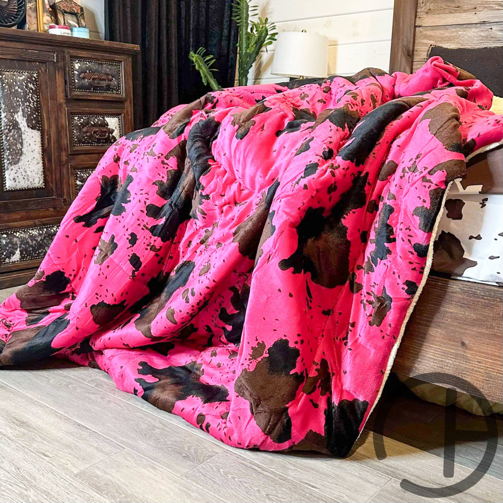 Jumbo Sherpa Pink Moo Blanket Throw - Soft And Cozy 88X90 Inches