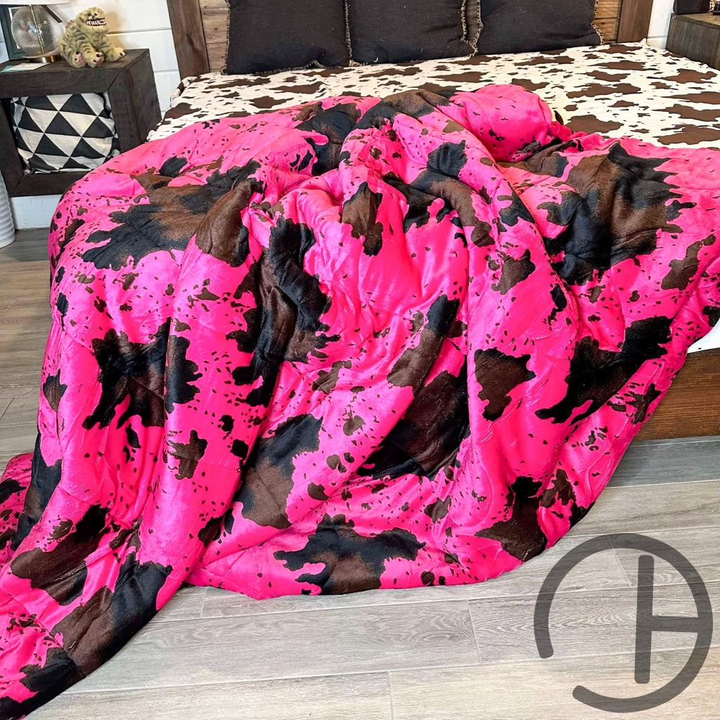 Jumbo Sherpa Pink Moo Blanket Throw - Soft And Cozy 88X90 Inches