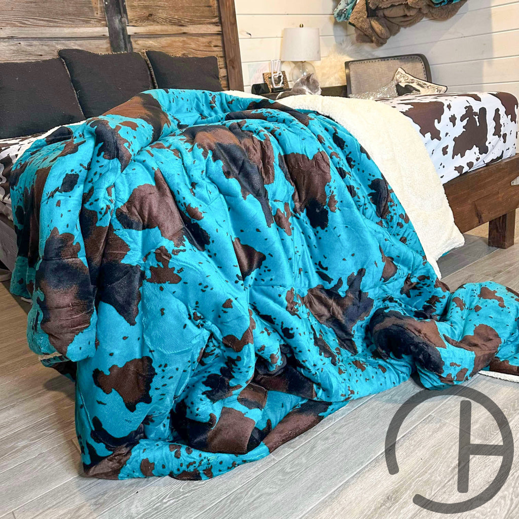 Jumbo Sherpa Teal Moo Blanket Throw - Soft And Cozy 88X90 Inches