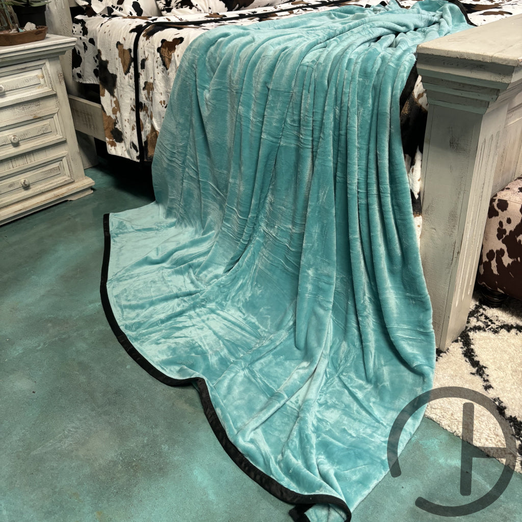 Mint Oversized Throw Blanket