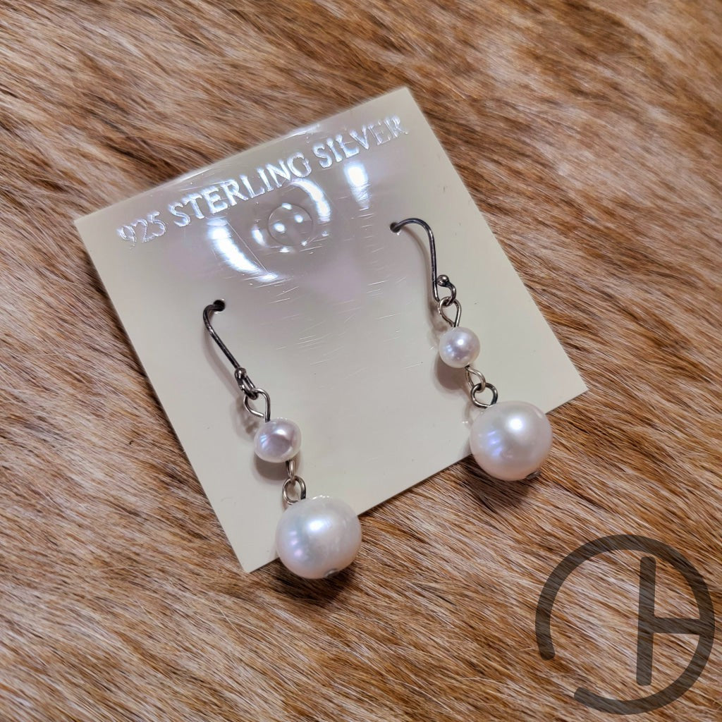 Pearly Earrings