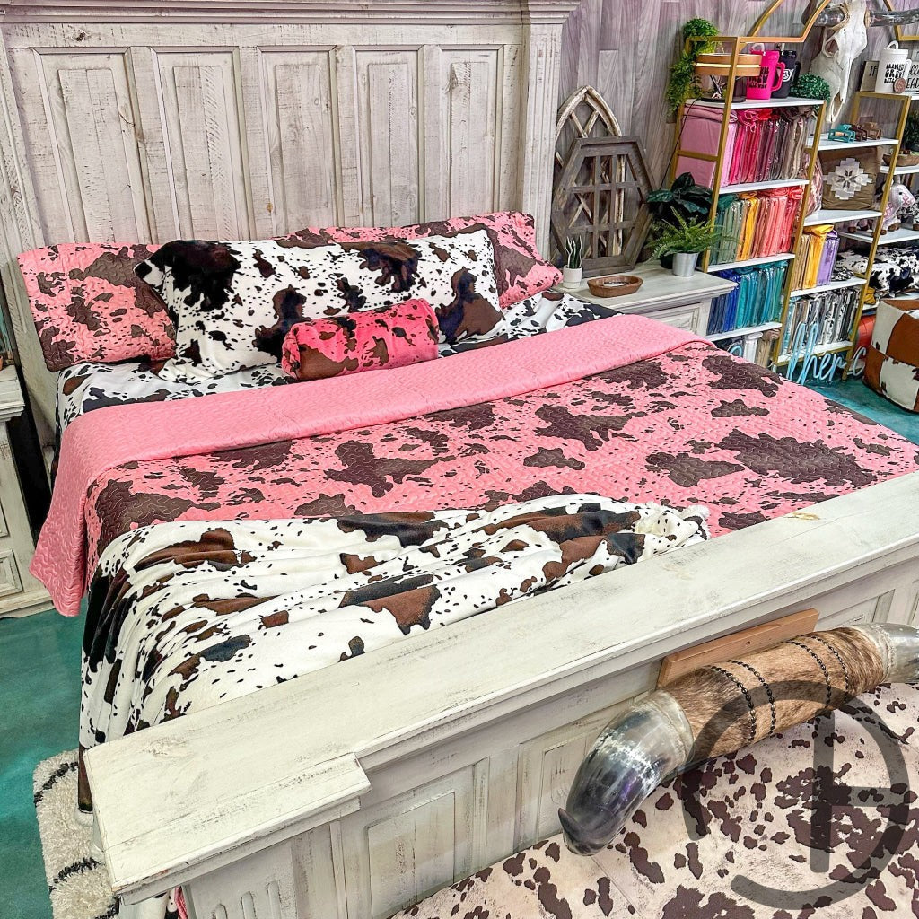 Pink Moo Quilt 3 Piece Bed Set