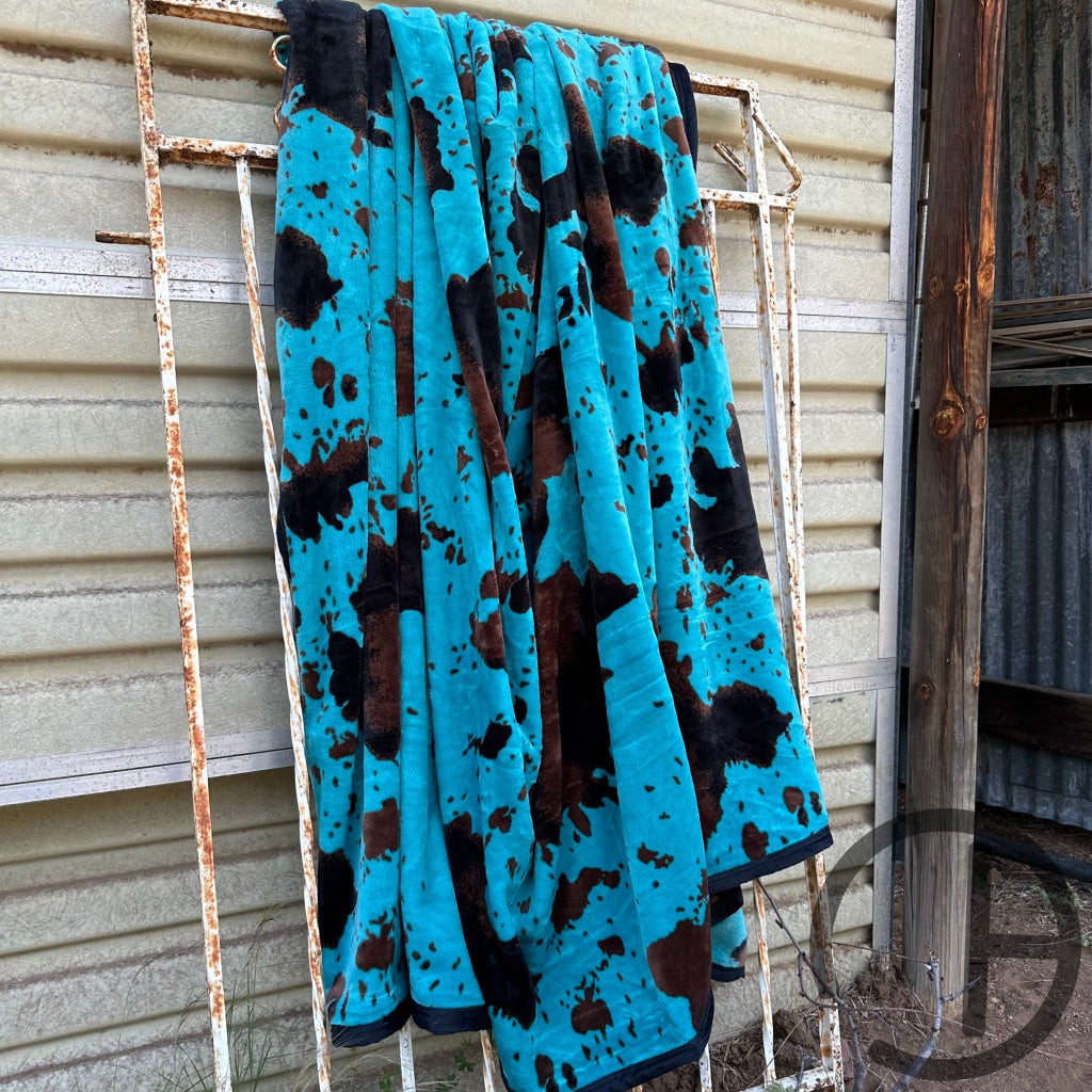 Teal Moo Cow Oversized Throw Blanke