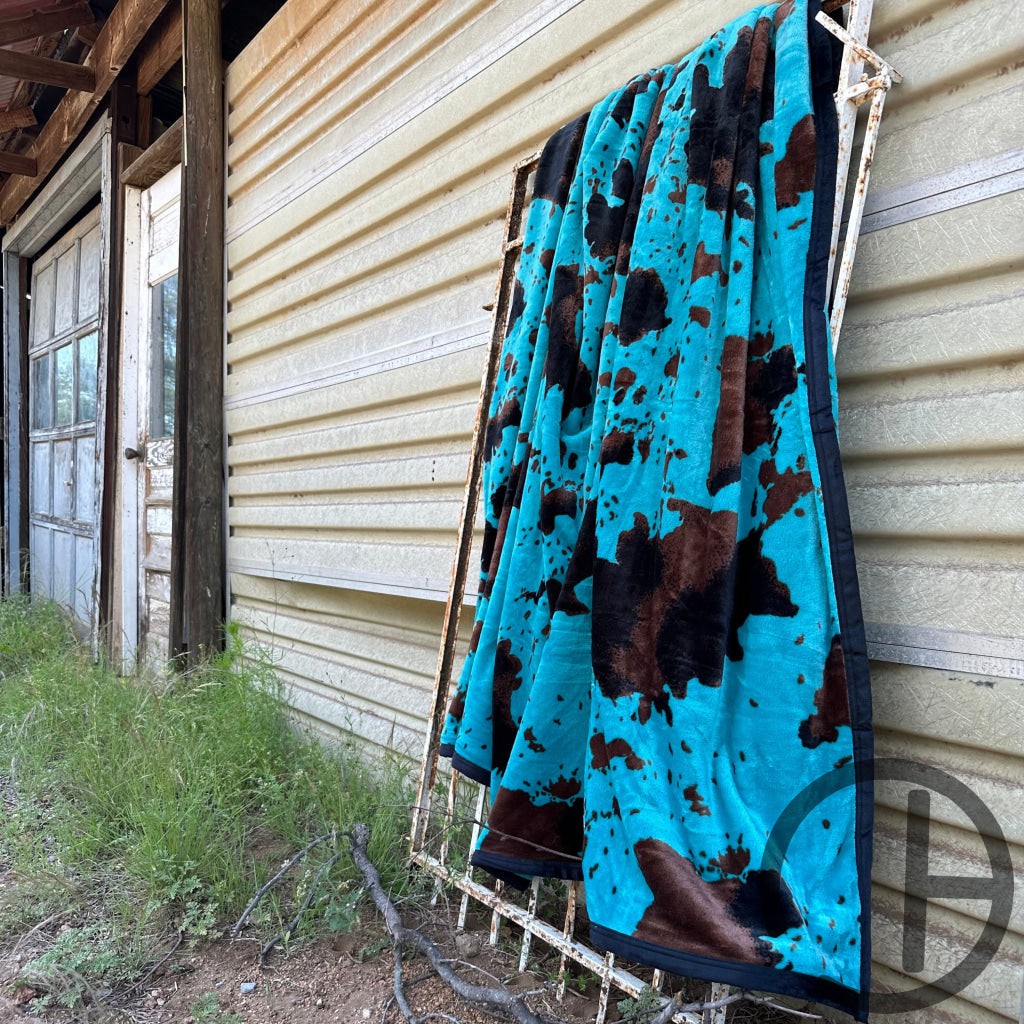 Teal Moo Cow Oversized Throw Blanke