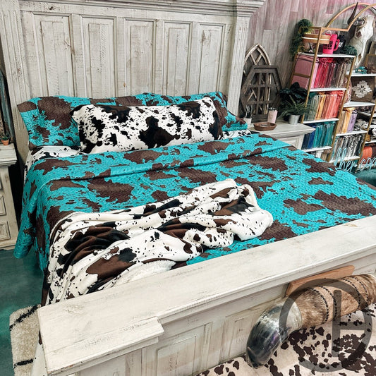 Teal Moo Quilt 3 Piece Bed Set